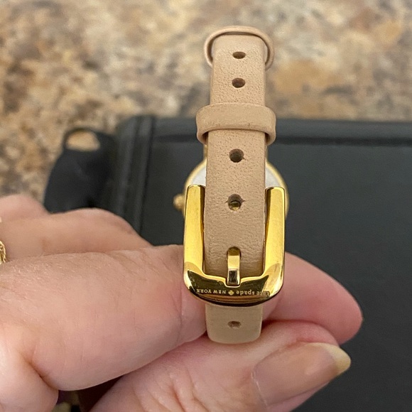 Kate Spade Tiny Metro Watch - Picture 3 of 5